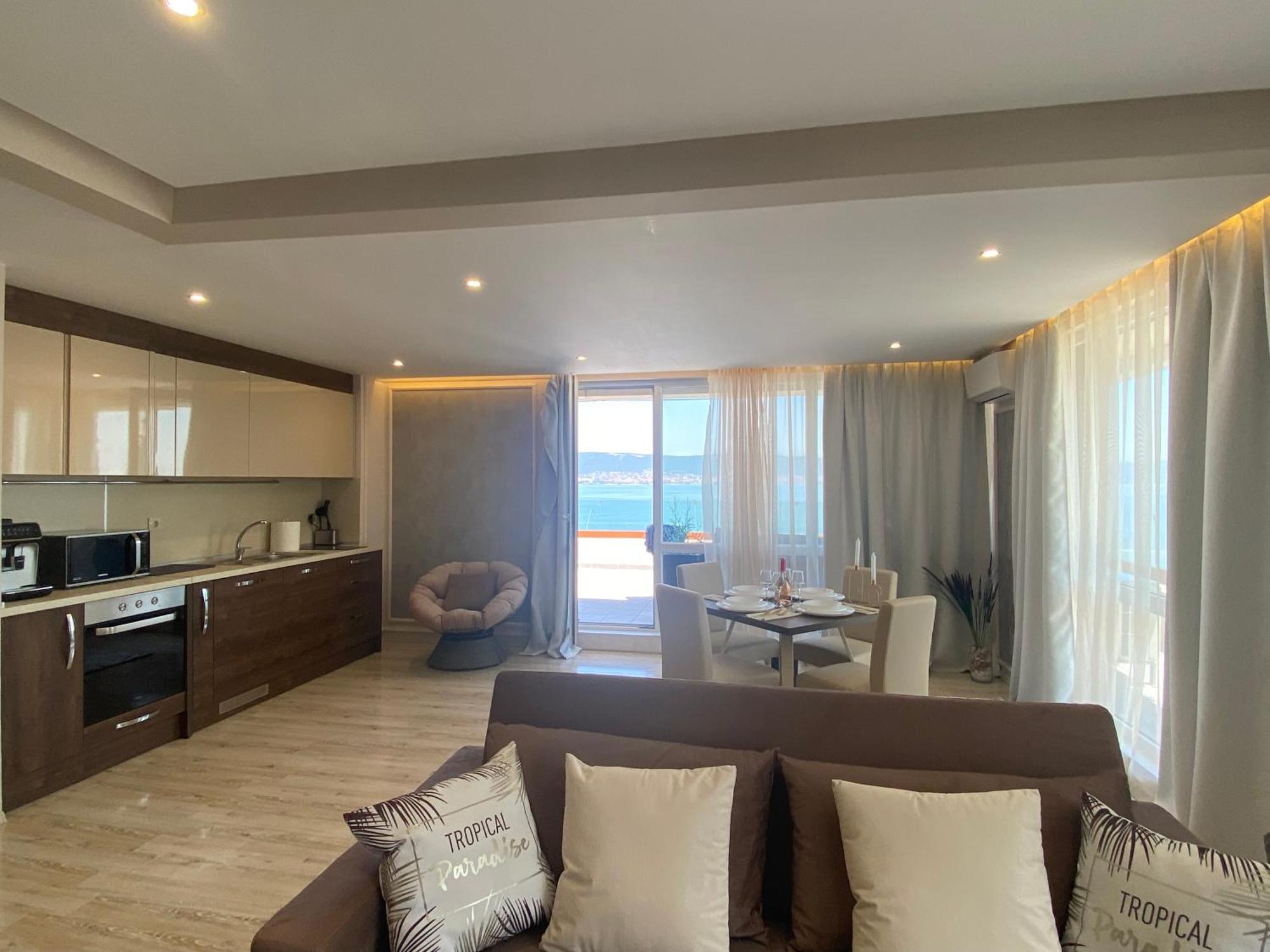 Paradiso 'В' 607 Large Luxury Apartment 네세부르 외부 사진